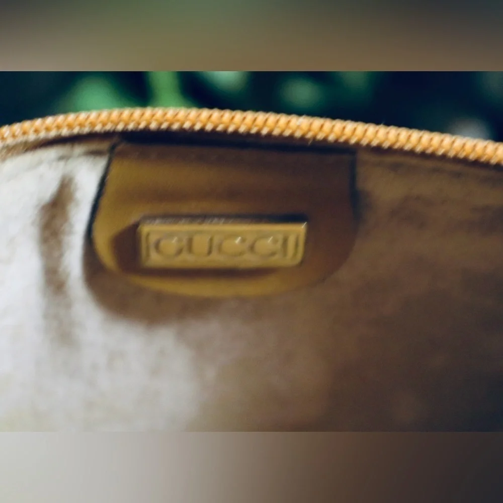 “Host Pick” GUCCI 1970’s Vintage Pouch - Micro GG Canvas Print in Beige